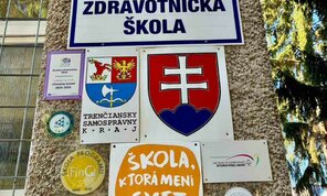 Zväčšiť fotografiu - Škola učebne